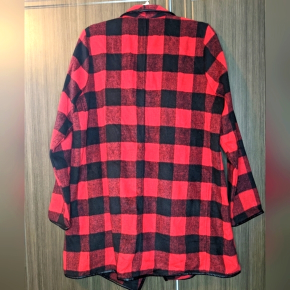 BluIvy Buffalo Plaid Flannel Cardigan Jacket, Medium - Picture 2 of 10
